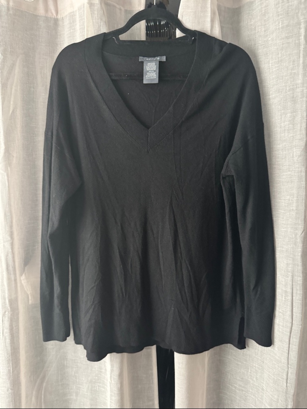 Matty M Women's Black V-Neck Sweater